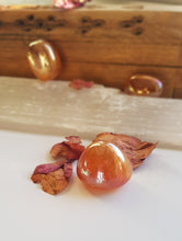 Load image into Gallery viewer, Tangerine Aura Tumblestone