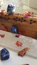 Load image into Gallery viewer, Sodalite Tumblestone