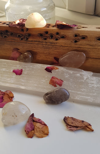 Rutilated Quartz Tumblestone
